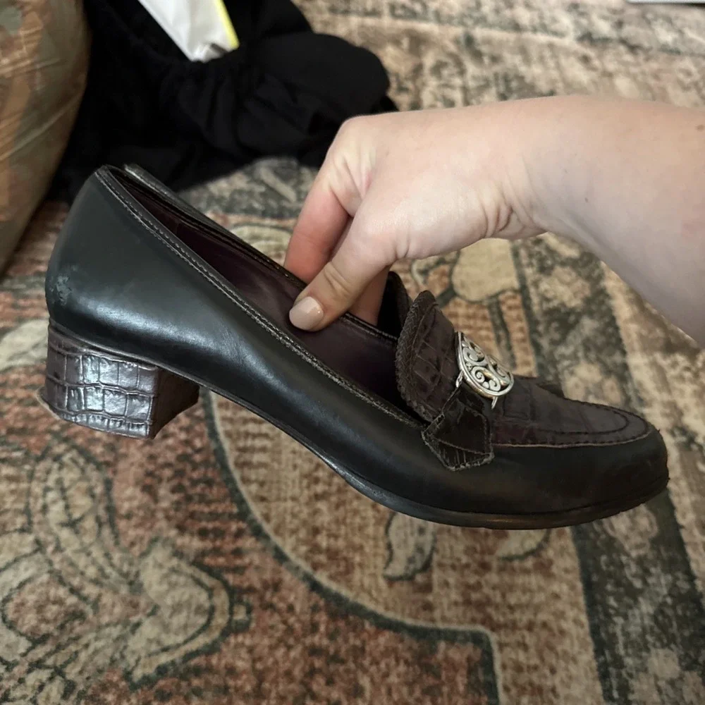 Brighton Artist Black Leather Loafers W/Croc Embossing Metal‎ Embellishment 8.5